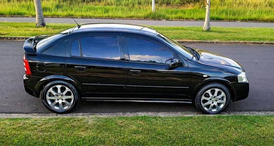 CHEVROLET ASTRA 2.0 MPFI ADVANTAGE 8V FLEX 4P MANUAL
